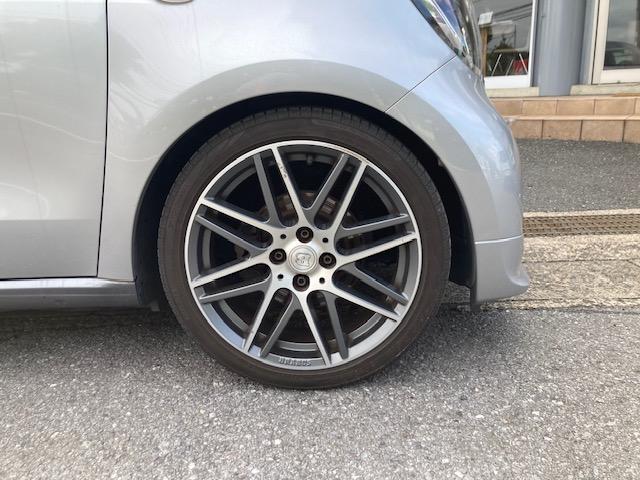 スマートフォーフォー BRABUS エクスクルーシブ 取説・保証書・スペアーキー・ガラスルーフ・パナソニックスマホ連携SDナビ・TV・ETC・Bカメラ・ドライブレコーダー・シートヒーター・タイヤ前後新品交換済・車検2027年9月(17枚目)