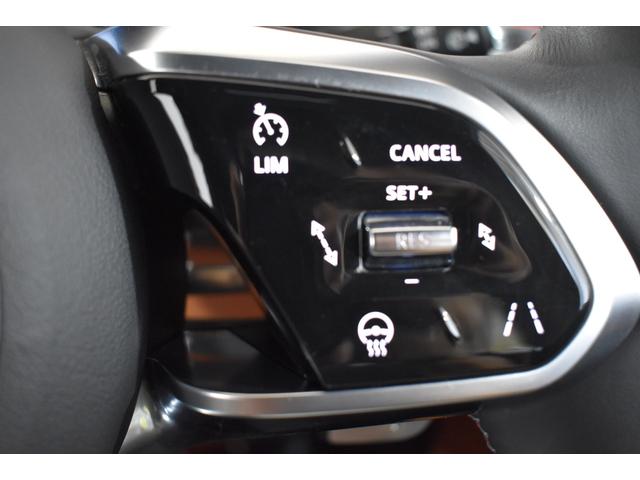 Ｆペイス ＳＶＲ　２０２３年モデル　正規ディーラー車　純正メモリーナビ　ＡｐｐｌｅＣａｒＰｌａｙ／ＡｎｄｒｏｉｄＡｕｔｏ対応　純正ＥＴＣ２．０　バック＆フロント＆全周囲カメラ　純正前後ドライブレコーダー　スマートキー（22枚目）
