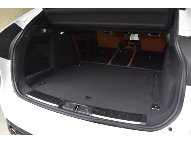 Ｆペイス ＳＶＲ　２０２３年モデル　正規ディーラー車　純正メモリーナビ　ＡｐｐｌｅＣａｒＰｌａｙ／ＡｎｄｒｏｉｄＡｕｔｏ対応　純正ＥＴＣ２．０　バック＆フロント＆全周囲カメラ　純正前後ドライブレコーダー　スマートキー（33枚目）