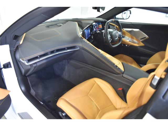 シボレーコルベット ２ＬＴ　当店管理ユーザー様下取りワンオーナー　禁煙車　メモリー機能付パワーシート　シートヒーター＆ベンチレーション　ステアリングヒーター　リアカメラミラー　ＢＯＳＥサウンド　スマートキー　ブレンボ製キャリパー（15枚目）