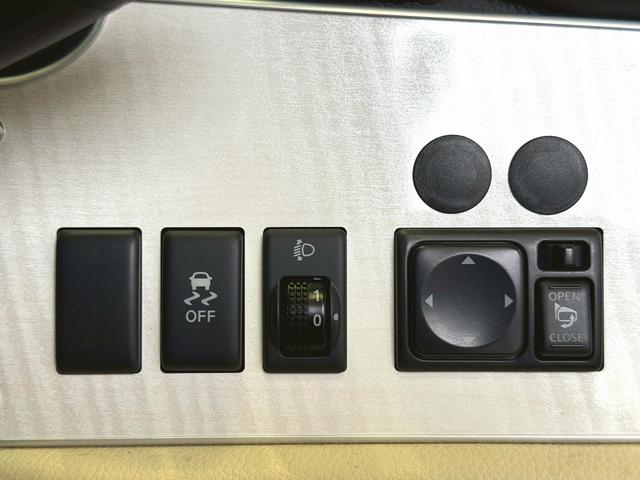 ビュート １２ＳＴ　メイクアップ車両　ＥＴＣ付き　キーレスエントリー　ナビ　ＴＶ付　内装アイボリー変更（32枚目）