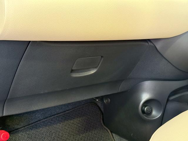 ビュート １２ＳＴ　メイクアップ車両　ＥＴＣ付き　キーレスエントリー　ナビ　ＴＶ付　内装アイボリー変更（36枚目）