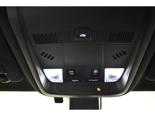 キャデラックＸＴ６ プラチナム　法人ワンオーナー　正規ディーラー車　禁煙　シートヒーター＆ベンチレーション　パノラマサンルーフ　ＢＯＳＥサウンドシステム　ヘッドアップディスプレイ　リアカメラミラー　ブラインドスポットモニター　ＥＴＣ（33枚目）