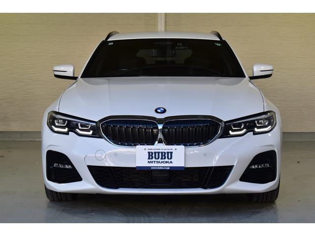 ３シリーズ ３１８ｉツーリング　Ｍスポーツ　当店管理ユーザー下取り車　純正ナビ　バックカメラ　メモリー機能付きパワーシート　純正１８インチＡＷ　ルームミラー内蔵ＥＴＣ　ワイヤレスチャージング　ＡｐｐｌｅＣａｒｐｌａｙ　ＬＥＤヘッドライト（2枚目）