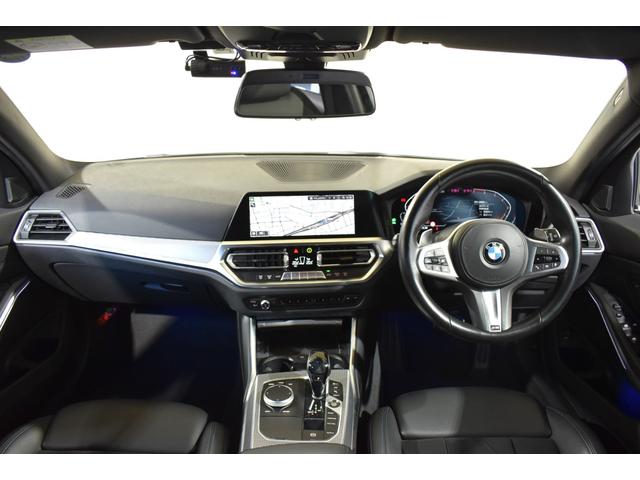 ３シリーズ ３１８ｉツーリング　Ｍスポーツ　当店管理ユーザー下取り車　純正ナビ　バックカメラ　メモリー機能付きパワーシート　純正１８インチＡＷ　ルームミラー内蔵ＥＴＣ　ワイヤレスチャージング　ＡｐｐｌｅＣａｒｐｌａｙ　ＬＥＤヘッドライト（5枚目）