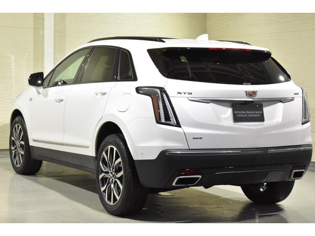 キャデラックXT5 プラチナムスポーツ 当店デモカーアップ 点検記録簿発行 認定中古車 ヘッドアップディスプレイ Bossスピーカー AppleCarPlay/AndroidAuto 純正エンジンスタータ オートクルーズコントロール ETC(3枚目)