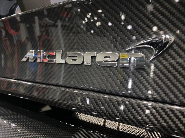 マクラーレン 570S MEOカーボンエクステリアパック フロント