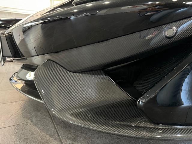 マクラーレン 570S MEOカーボンエクステリアパック フロント