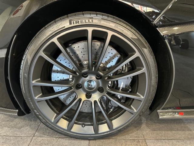 マクラーレン 570S MEOカーボンエクステリアパック フロント