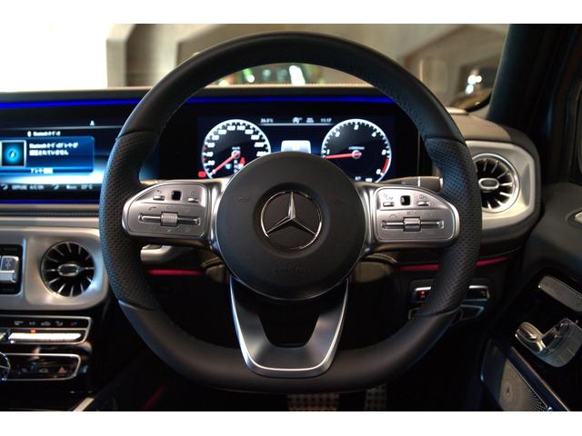 Ｇクラス Ｇ４００ｄ　ＡＭＧライン　ＡＭＧライン　レーダーセーフティパッケージ　マルチビームＬＥＤヘッドライト　スライディングルーフ　サイドストリップライン（ブラッシュドアルミニウム）　ＡＭＧスポーツステアリング　シートヒーター（8枚目）