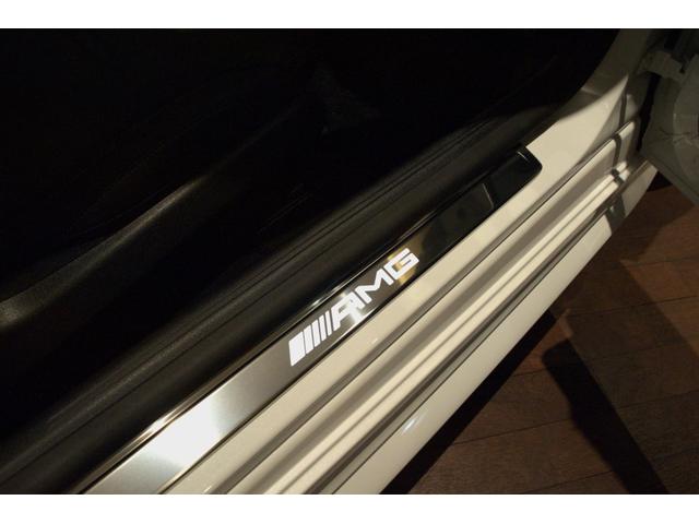 ＣＬＥ ＣＬＥ５３　４マチック＋　クーペ　１オナ　パノラミックスライディングルーフ　ＡＭＧダイナミック＋ＰＫＧ　レザーＰＫＧ　マルチコントロールシートＰＫＧ　ＡＭＧカーボンファイバーインテリアトリム（5枚目）