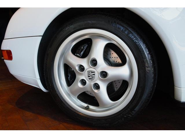 ９１１ ９１１　Ｃａｒｒｅｒａ　ＭＩＺＷＡ　Ｄ車　１７インチＣｕｐホイール　Ｃａｒｒｅａブラックエンブレム　キーレスリモコン　純正カセットカロッツェリアナビ　ＣＤ／ＤＶＤプレーヤー　Ｆ／Ｒカメラ（5枚目）