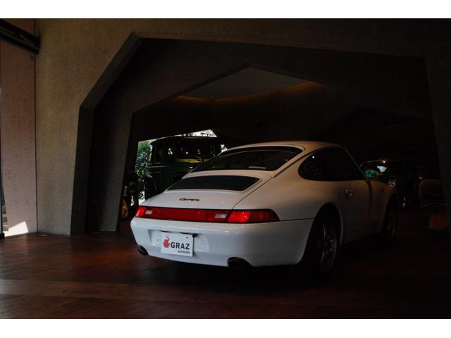 ９１１ ９１１　Ｃａｒｒｅｒａ　ＭＩＺＷＡ　Ｄ車　１７インチＣｕｐホイール　Ｃａｒｒｅａブラックエンブレム　キーレスリモコン　純正カセットカロッツェリアナビ　ＣＤ／ＤＶＤプレーヤー　Ｆ／Ｒカメラ（7枚目）