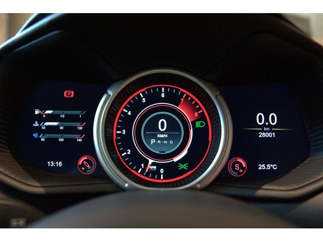 DB11 ローンチエディション 世界限定1000台シルバールーフストレーキ AstonMartin Wingsヘッドレスト刺繍 B&O BeoSoundオーディオ シートヒーター、ベンチレーション ンテンポラリーアルカンターラルーフ(11枚目)