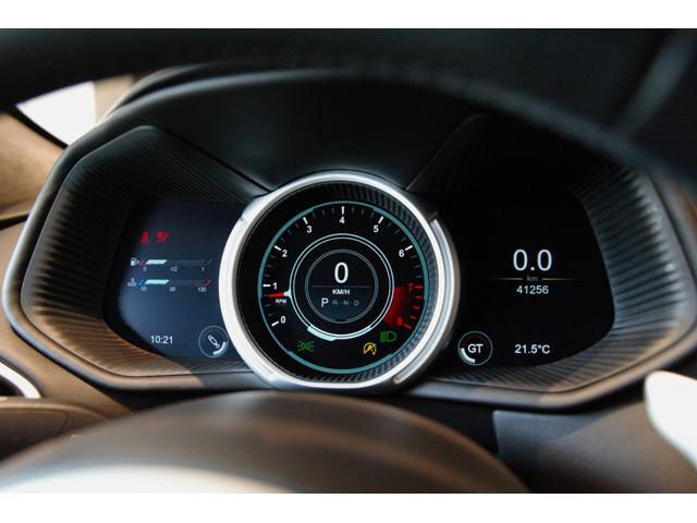 ＤＢ１１ ５．２Ｌ　左ハンドル　カーボンファイバーインテリアトリムパック　Ｂ＆Ｏ　ヘッドレスト刺繍　ネクサスキルティング　アイボリーアルカンターラルーフライニング　エクステリアブラックパック　ユニオンフラッグバッジ（9枚目）