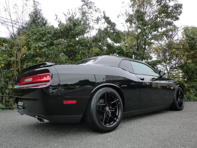 ダッジ・チャレンジャー 　２０１３年式　２０アルミホイール　ブラックレザーシート　パワーシート　キーレスエントリー　ＥＴＣ（5枚目）