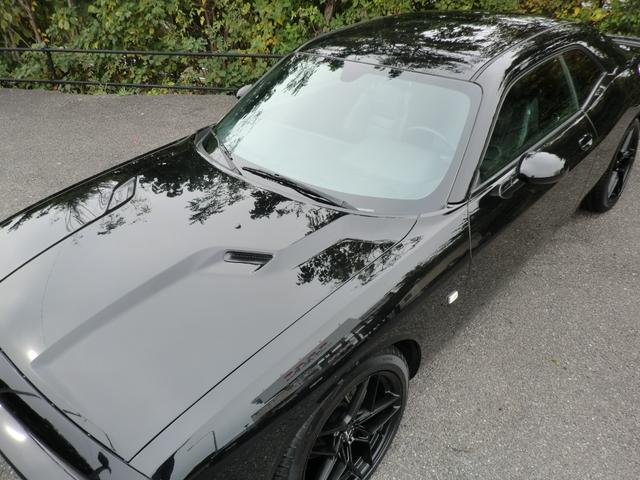 ダッジ・チャレンジャー 　２０１３年式　２０アルミホイール　ブラックレザーシート　パワーシート　キーレスエントリー　ＥＴＣ（12枚目）