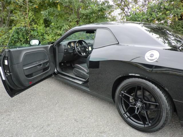 ダッジ・チャレンジャー 　２０１３年式　２０アルミホイール　ブラックレザーシート　パワーシート　キーレスエントリー　ＥＴＣ（30枚目）