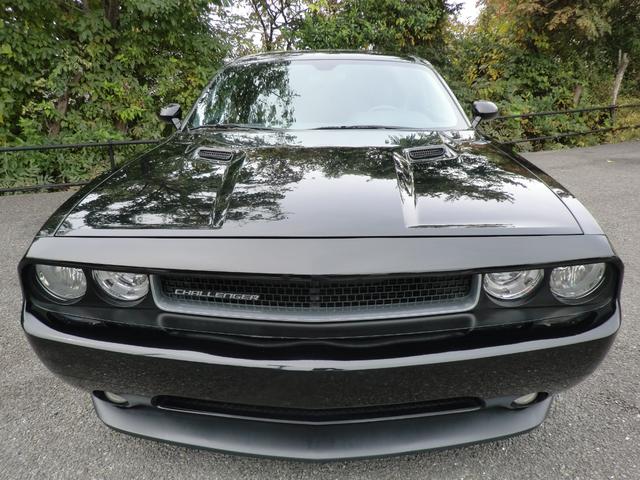 ダッジ・チャレンジャー 　２０１３年式　２０アルミホイール　ブラックレザーシート　パワーシート　キーレスエントリー　ＥＴＣ（34枚目）