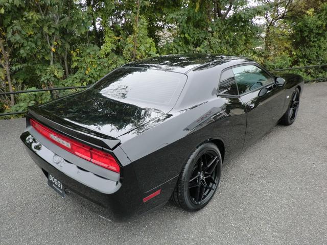 ダッジ・チャレンジャー 　２０１３年式　２０アルミホイール　ブラックレザーシート　パワーシート　キーレスエントリー　ＥＴＣ（59枚目）