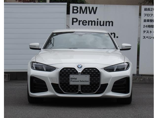 ４シリーズ ４２０ｄ　ｘＤｒｉｖｅグランクーペ　Ｍスポーツ　純正ナビゲーション　１８インチアロイホイール　全周囲カメラ　衝突軽減ブレーキ　電動シート　電動テールゲート　Ｂｌｕｅｔｏｏｔｈ　アルピンホワイト（2枚目）