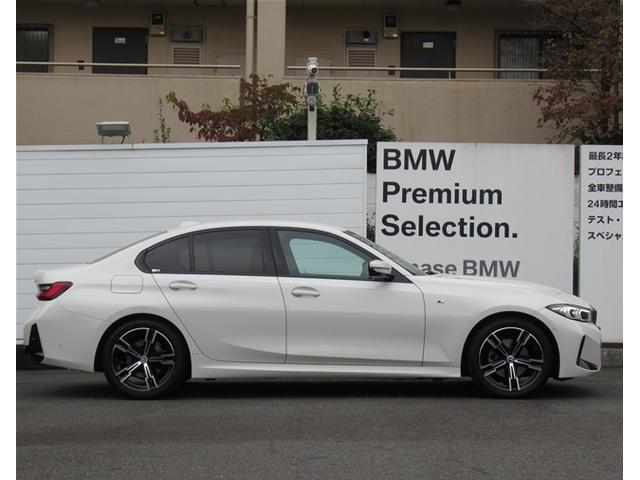 3シリーズ 320d xDrive Mスポーツ 純正HDDナビゲーション アクティブクルーズコントロール 全方位カメラ 衝突軽減ブレーキ18インチアルミホイール コーナーセンサー(4枚目)