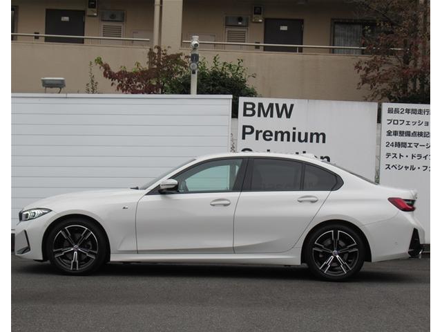 3シリーズ 320d xDrive Mスポーツ 純正HDDナビゲーション アクティブクルーズコントロール 全方位カメラ 衝突軽減ブレーキ18インチアルミホイール コーナーセンサー(8枚目)