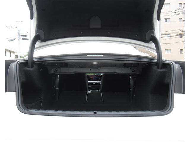 3シリーズ 320d xDrive Mスポーツ 純正HDDナビゲーション アクティブクルーズコントロール 全方位カメラ 衝突軽減ブレーキ18インチアルミホイール コーナーセンサー(51枚目)