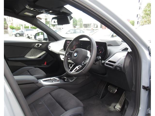 1シリーズ 120d Mスポーツ HDDナビゲーション 衝突軽減ブレーキ アクティブクルーズコントロール 18インチアルミホイール 電動リヤゲート 電動シート(20枚目)