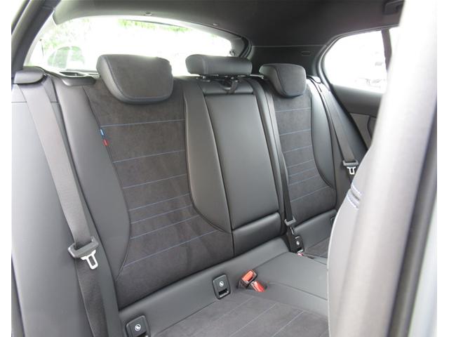 1シリーズ 120d Mスポーツ HDDナビゲーション 衝突軽減ブレーキ アクティブクルーズコントロール 18インチアルミホイール 電動リヤゲート 電動シート(21枚目)