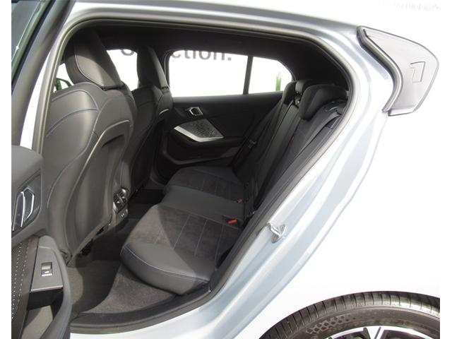 1シリーズ 120d Mスポーツ HDDナビゲーション 衝突軽減ブレーキ アクティブクルーズコントロール 18インチアルミホイール 電動リヤゲート 電動シート(26枚目)