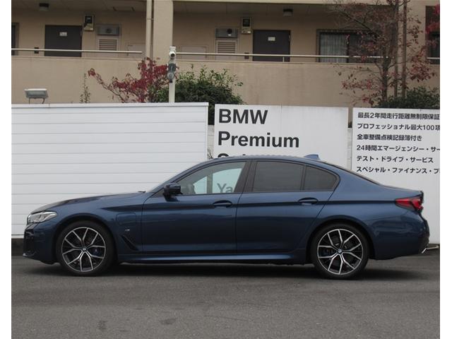 ５シリーズ ５３０ｅ　Ｍスポーツ　エディションジョイ＋　５３０ｅ　Ｍスポーツ　エディションジョイプラスＨＤＤナビゲーション　電動レザーシート　衝突軽減ブレーキ　１９インチアルミホイール（7枚目）