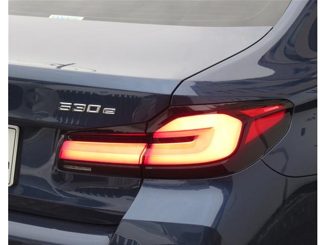 ５シリーズ ５３０ｅ　Ｍスポーツ　エディションジョイ＋　５３０ｅ　Ｍスポーツ　エディションジョイプラスＨＤＤナビゲーション　電動レザーシート　衝突軽減ブレーキ　１９インチアルミホイール（15枚目）