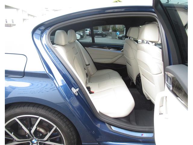 ５シリーズ ５３０ｅ　Ｍスポーツ　エディションジョイ＋　５３０ｅ　Ｍスポーツ　エディションジョイプラスＨＤＤナビゲーション　電動レザーシート　衝突軽減ブレーキ　１９インチアルミホイール（23枚目）