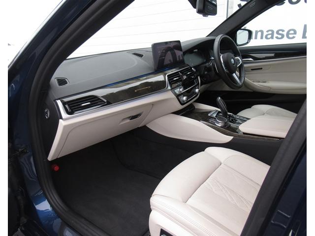 ５シリーズ ５３０ｅ　Ｍスポーツ　エディションジョイ＋　５３０ｅ　Ｍスポーツ　エディションジョイプラスＨＤＤナビゲーション　電動レザーシート　衝突軽減ブレーキ　１９インチアルミホイール（25枚目）