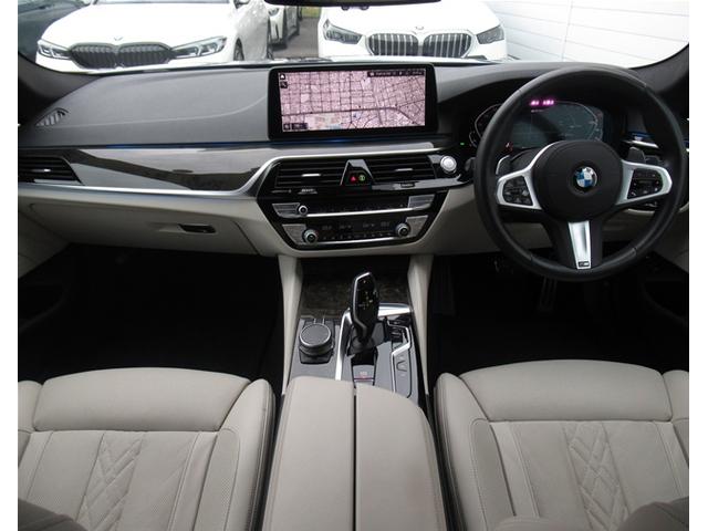 ５シリーズ ５３０ｅ　Ｍスポーツ　エディションジョイ＋　５３０ｅ　Ｍスポーツ　エディションジョイプラスＨＤＤナビゲーション　電動レザーシート　衝突軽減ブレーキ　１９インチアルミホイール（28枚目）