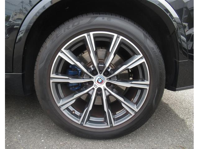 Ｘ５ ｘＤｒｉｖｅ　４０ｄ　Ｍスポーツ　純正ナビゲーション　ＥＴＣ　２０インチアロイホイール　バックカメラ　全周囲カメラ　コーヒーブラウンレザー　フロンシートヒーター　衝突軽減ブレーキ　サンルーフ　電動トランク（12枚目）