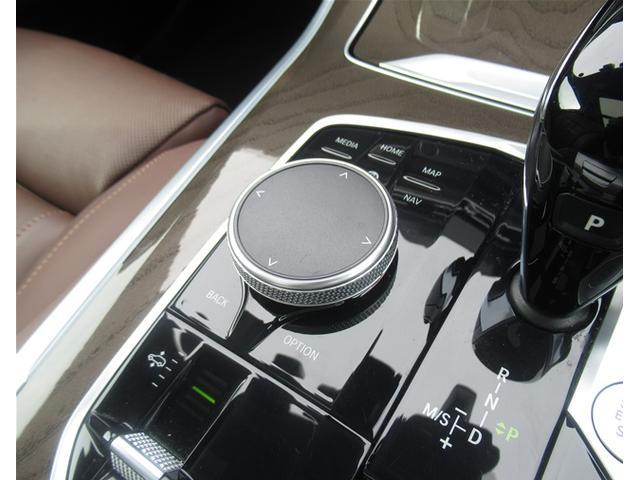 Ｘ５ ｘＤｒｉｖｅ　４０ｄ　Ｍスポーツ　純正ナビゲーション　ＥＴＣ　２０インチアロイホイール　バックカメラ　全周囲カメラ　コーヒーブラウンレザー　フロンシートヒーター　衝突軽減ブレーキ　サンルーフ　電動トランク（43枚目）