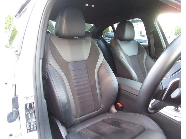 3シリーズ 320d xDrive Mスポーツ 純正ナビゲーション 18インチアロイホイール 全周囲カメラ ハーフレザーシート 電動シート フロンシートヒーター 電動テールゲート 衝突軽減ブレーキ Bluetooth(20枚目)