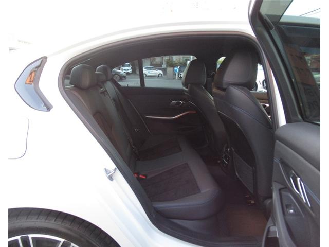 3シリーズ 320d xDrive Mスポーツ 純正ナビゲーション 18インチアロイホイール 全周囲カメラ ハーフレザーシート 電動シート フロンシートヒーター 電動テールゲート 衝突軽減ブレーキ Bluetooth(23枚目)