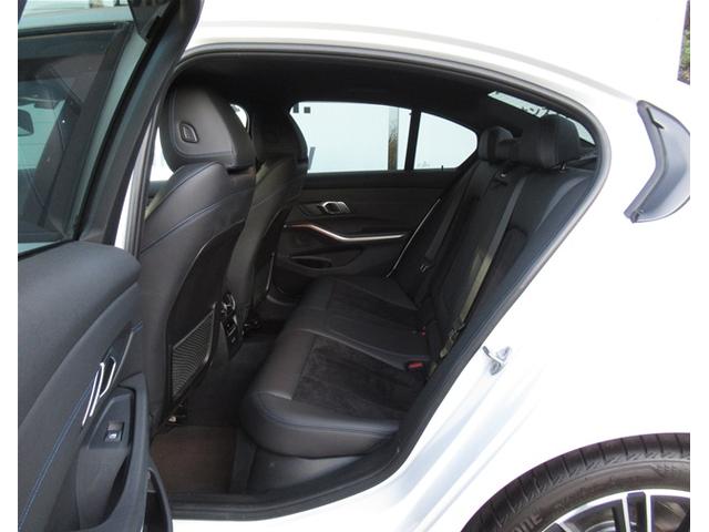 3シリーズ 320d xDrive Mスポーツ 純正ナビゲーション 18インチアロイホイール 全周囲カメラ ハーフレザーシート 電動シート フロンシートヒーター 電動テールゲート 衝突軽減ブレーキ Bluetooth(27枚目)