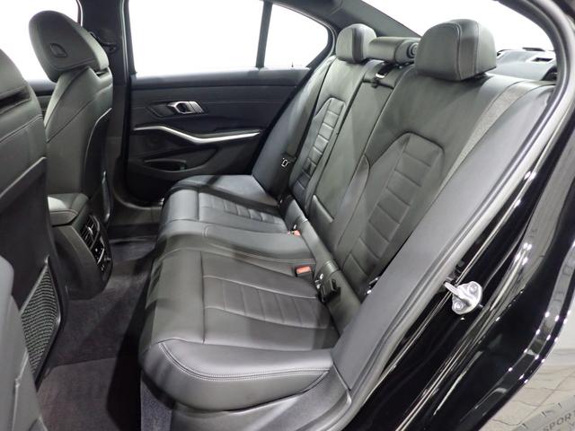320i Mスポーツ 純正ナビ 全周囲カメラ 18インチAW ACC 電動テールゲート 黒レザー 衝突軽減ブレーキ Bluetooth フロントシートヒーター 全国1年保証(13枚目)