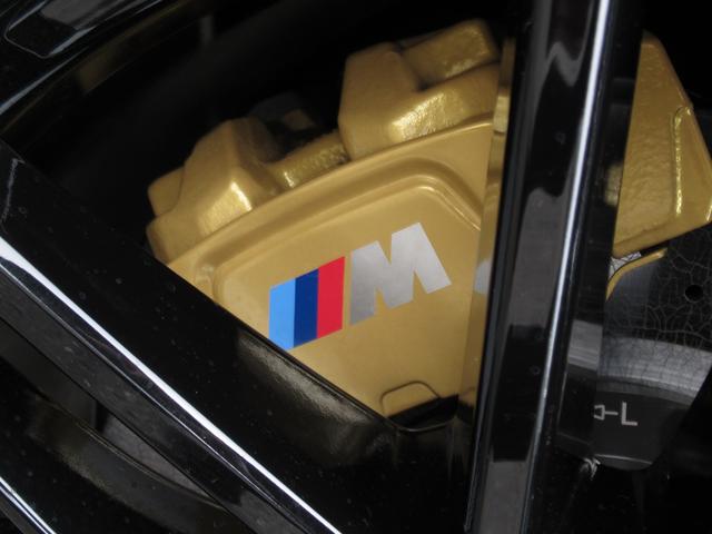 Ｍ５ 　純正ナビ　２０／２１インチアロイホイール　全周囲カメラ　衝突軽減ブレーキ　赤レザーシート　フロントシートヒーター　Ｂｌｕｅｔｏｏｔｈプラグインハイブリッド（11枚目）