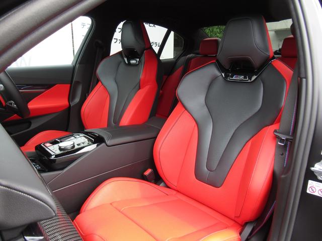 Ｍ５ 　純正ナビ　２０／２１インチアロイホイール　全周囲カメラ　衝突軽減ブレーキ　赤レザーシート　フロントシートヒーター　Ｂｌｕｅｔｏｏｔｈプラグインハイブリッド（22枚目）