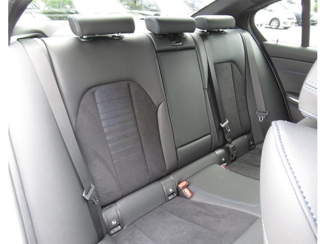 ３シリーズ ３２０ｄ　ｘＤｒｉｖｅＭスポーツエディションシャドー　ＡＣＣ　パーキングアシスト　ヘッドアップディスプレイ　１９インチＡＷ　ブラックグリル　全周囲カメラ　全国２年保証（16枚目）