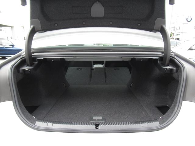 ｉ５ ｅＤｒｉｖｅ　４０　エクセレンス　１９インチアルミホイール　全方位カメラ　アクティブクルーズコントロール　衝突回避軽減ブレーキ　電動シート　レーンチェンジアシスト（38枚目）