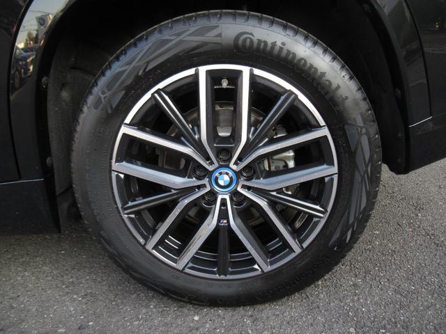 ｉＸ１ ｅＤｒｉｖｅ　２０　Ｍスポーツ　純正ナビゲーション　１８インチアロイホイール　全周囲カメラ　ハーフレザー　フロンシートヒーター　衝突軽減ブレーキ　元デモカー（8枚目）