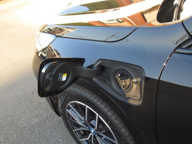 ｉＸ１ ｅＤｒｉｖｅ　２０　Ｍスポーツ　純正ナビゲーション　１８インチアロイホイール　全周囲カメラ　ハーフレザー　フロンシートヒーター　衝突軽減ブレーキ　元デモカー（17枚目）