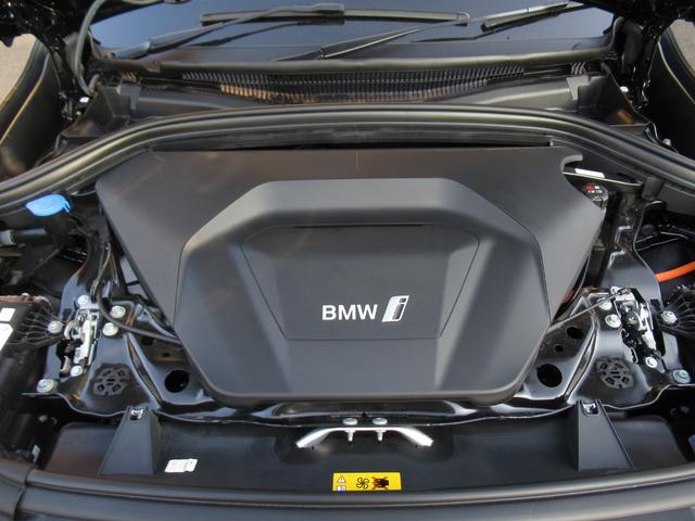 ｉＸ１ ｅＤｒｉｖｅ　２０　Ｍスポーツ　純正ナビゲーション　１８インチアロイホイール　全周囲カメラ　ハーフレザー　フロンシートヒーター　衝突軽減ブレーキ　元デモカー（53枚目）