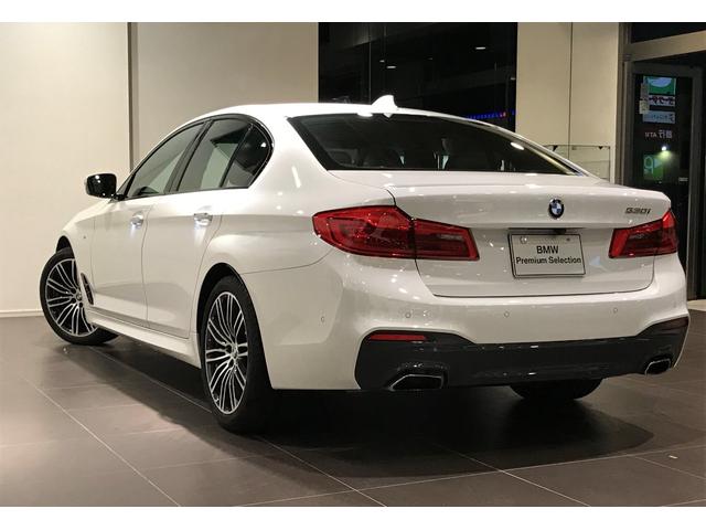 530i Mスポーツ ブラックレザー シートヒーター ヘッドアップディスプレー 地デジチューナー アダプティブLEDライト コンフォートアクセス オートトランク 電動シートメモリー付き ETC2.0(8枚目)